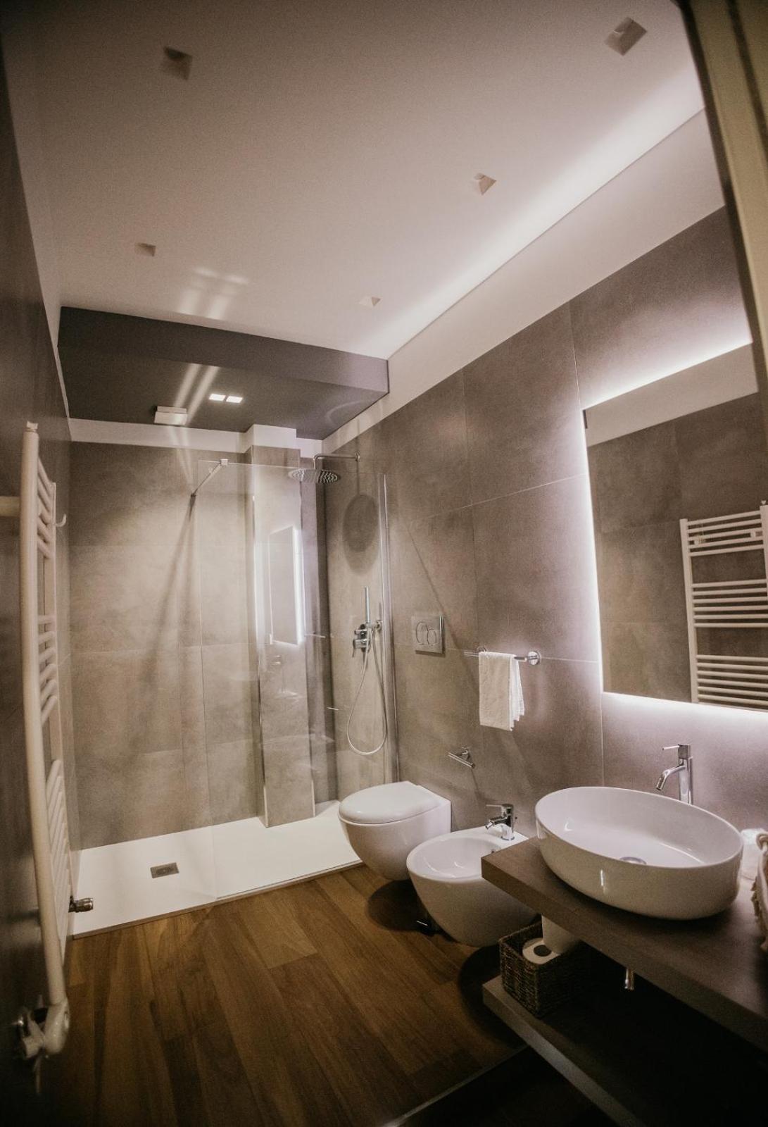 Suite Room تراني المظهر الخارجي الصورة